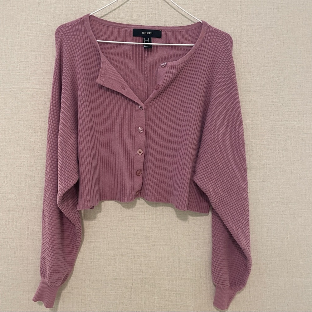 Forever 21 light purple ribbed button up sweater. Size small